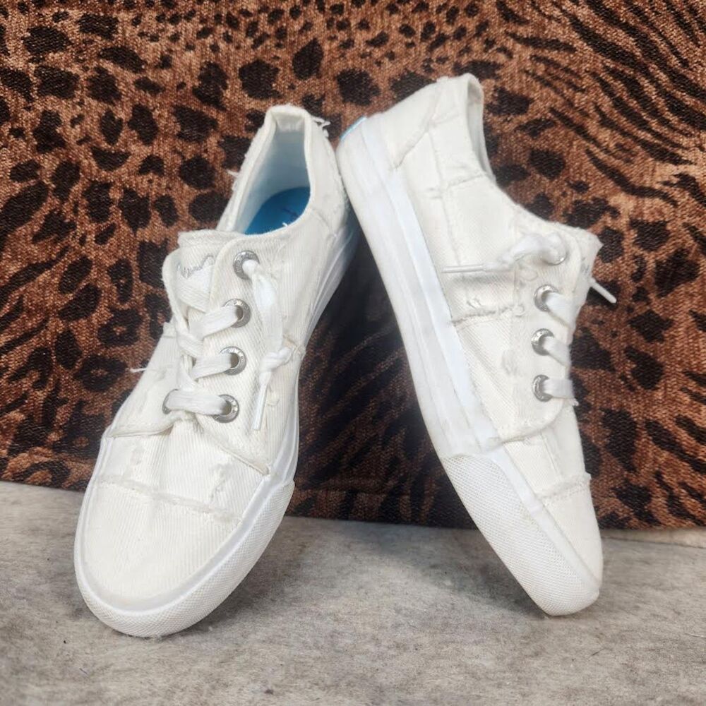 Blowfish Women's White Distressed Sneakers Size 7.5 Preppy Retro Colquette Twee
